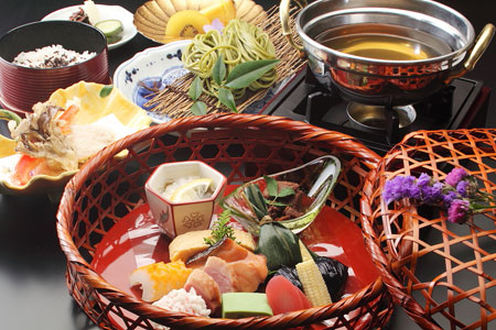 >料理撮影、旬のメニューを更新